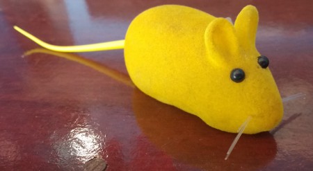 /products/ratinho-com-apito/
